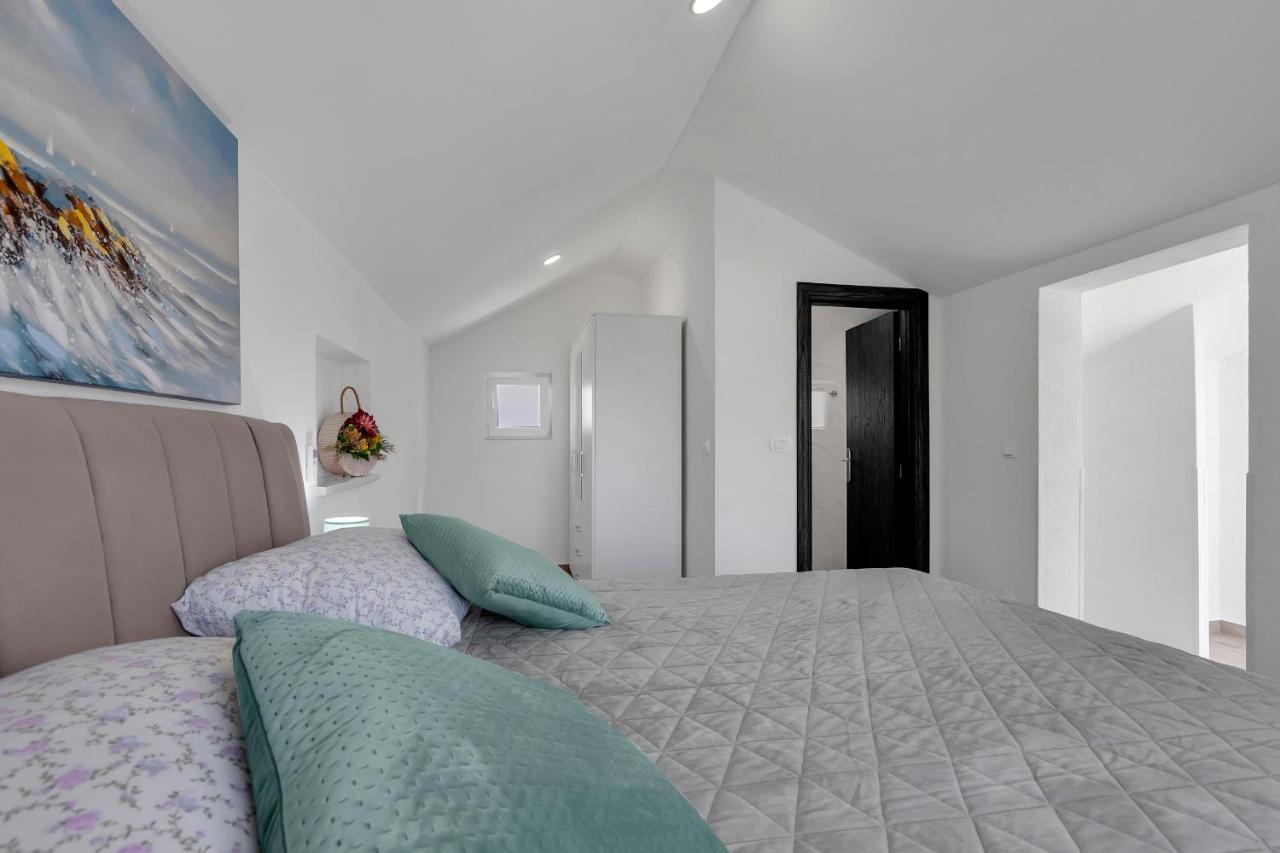Kuca Za Odmor Lemon Tree Makarska Apartamento Exterior foto