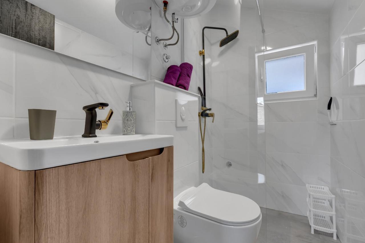 Kuca Za Odmor Lemon Tree Makarska Apartamento Exterior foto