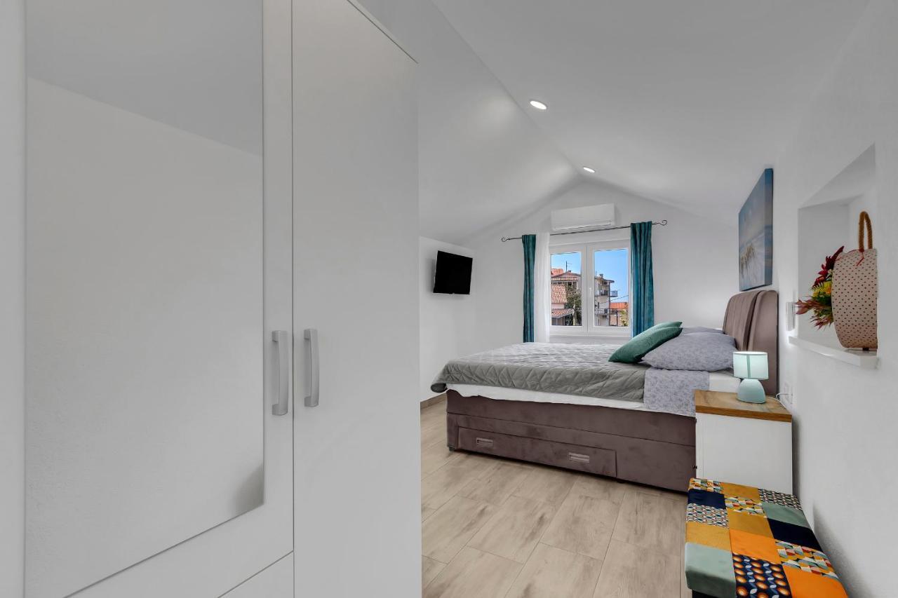 Kuca Za Odmor Lemon Tree Makarska Apartamento Exterior foto
