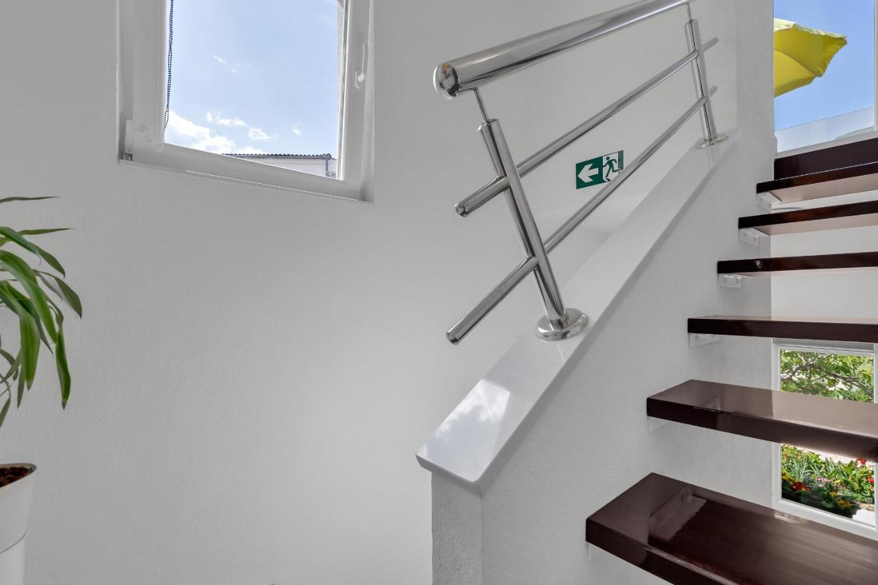 Kuca Za Odmor Lemon Tree Makarska Apartamento Exterior foto