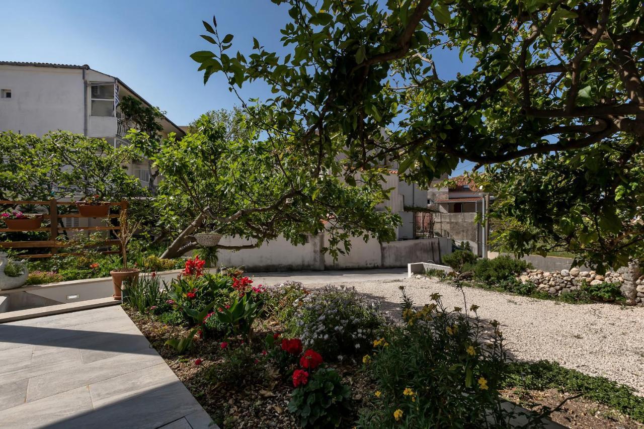 Kuca Za Odmor Lemon Tree Makarska Apartamento Exterior foto