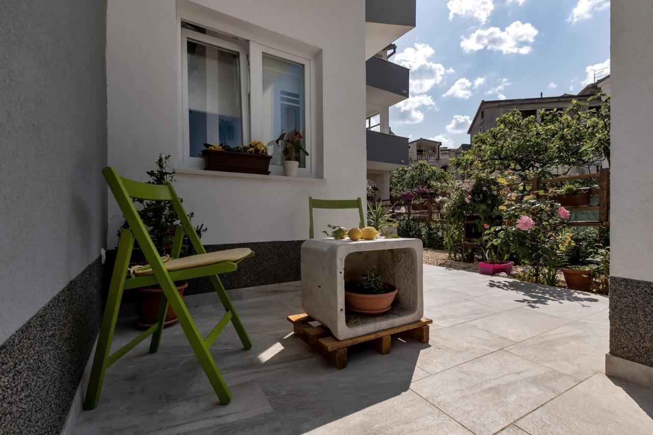 Kuca Za Odmor Lemon Tree Makarska Apartamento Exterior foto
